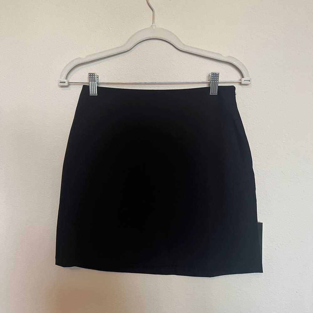 Classic Black Women's mini skirt
